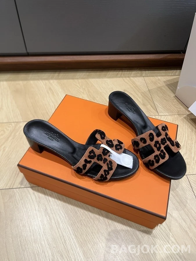 에르메스 에르메스 레오파드 H 로고 블록힐 샌들 상세 이미지