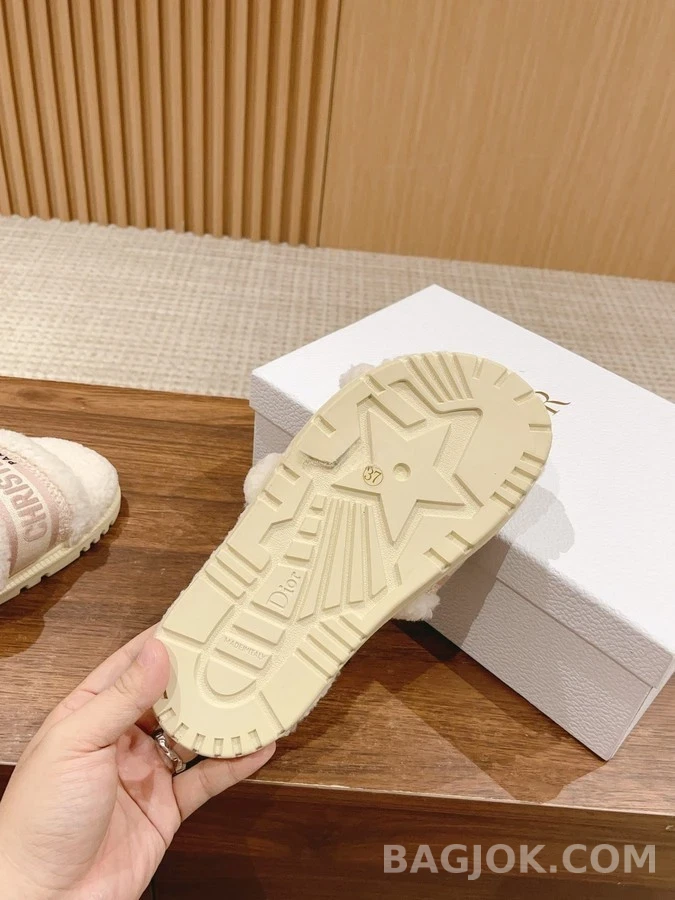 디올 디올 자수 스트라이프 로고 울 슬리퍼 상세 이미지