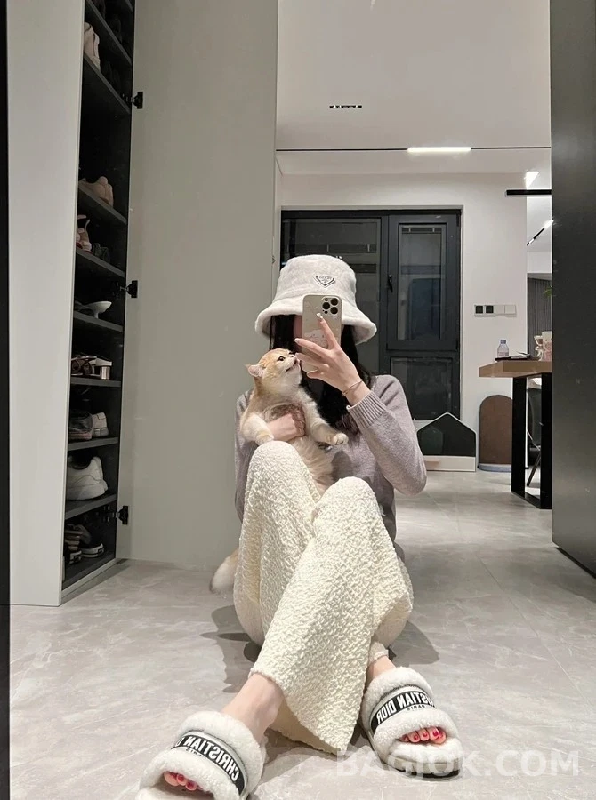 디올 디올 자수 스트라이프 로고 울 슬리퍼 상세 이미지