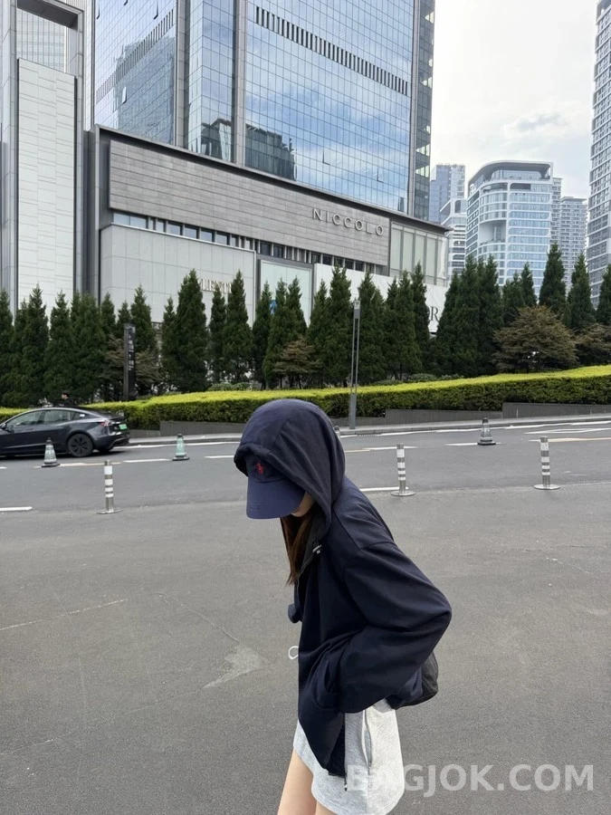  로로피아나 리버시블 후드 자켓 상세 이미지