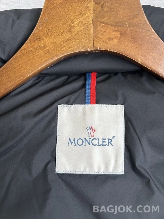 몽클레어 몽클레어 스탠드넥 패딩 베스트 상세 이미지