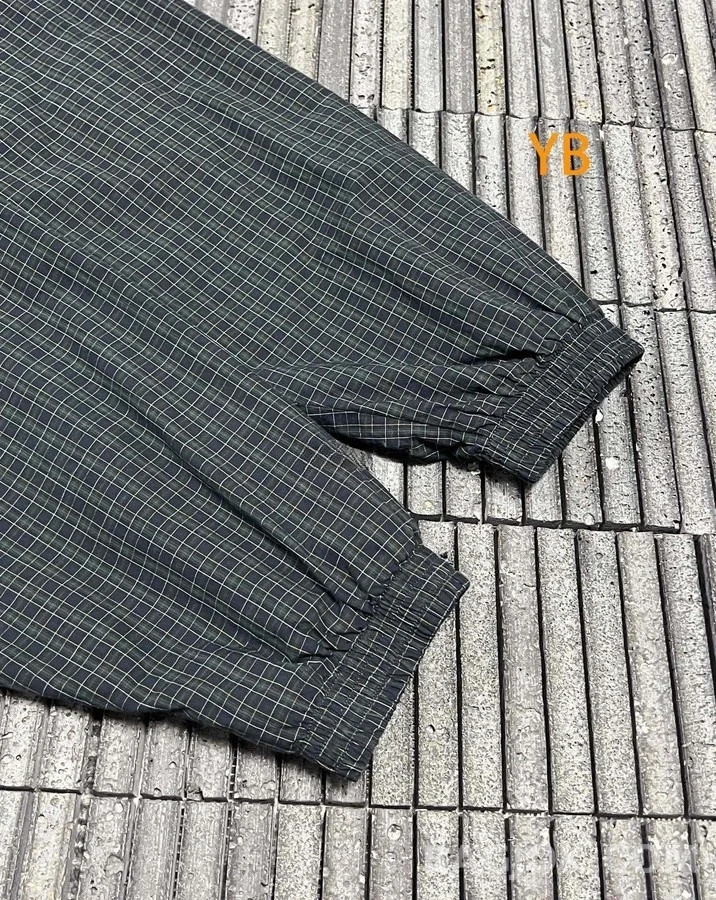 발렌시아가 발렌시아가 그레인 체크 로고 자수 자켓 상세 이미지