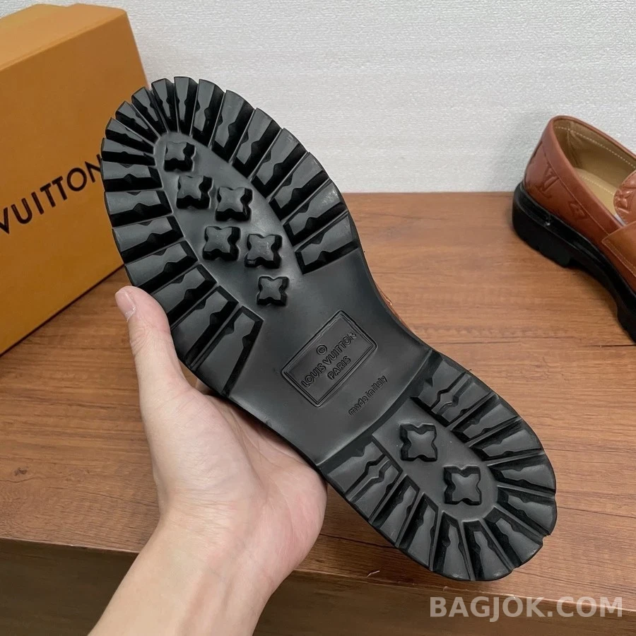 루이비통 루이비통 모노그램 엠보싱 메이저 로퍼 상세 이미지