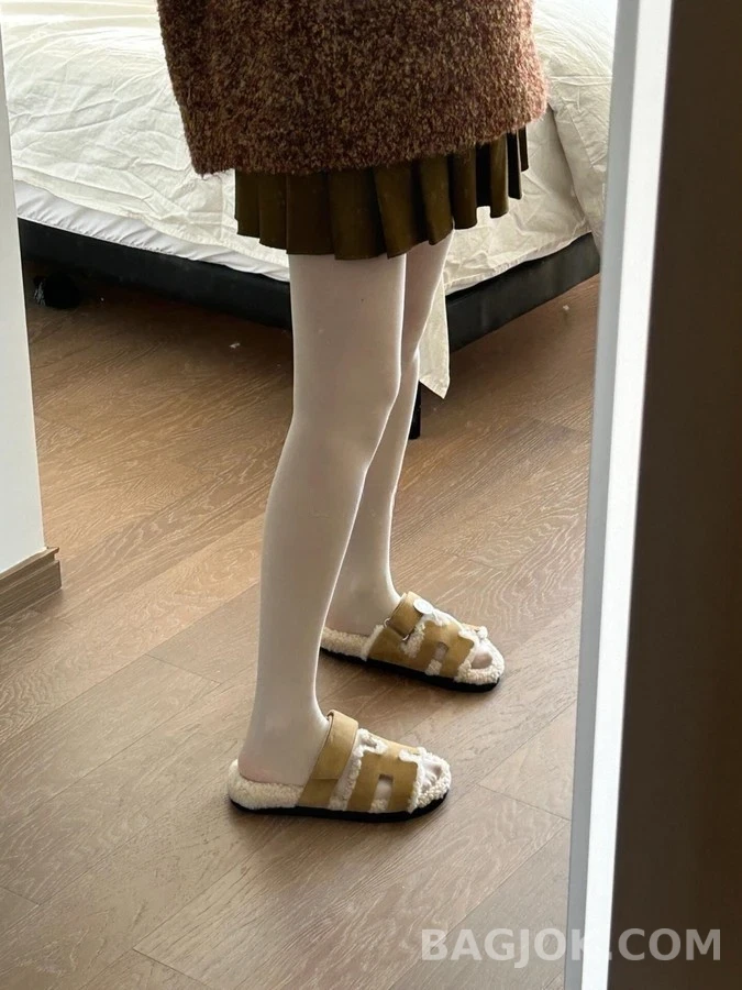 에르메스 에르메스 양털 H 스트랩 슬리퍼 상세 이미지