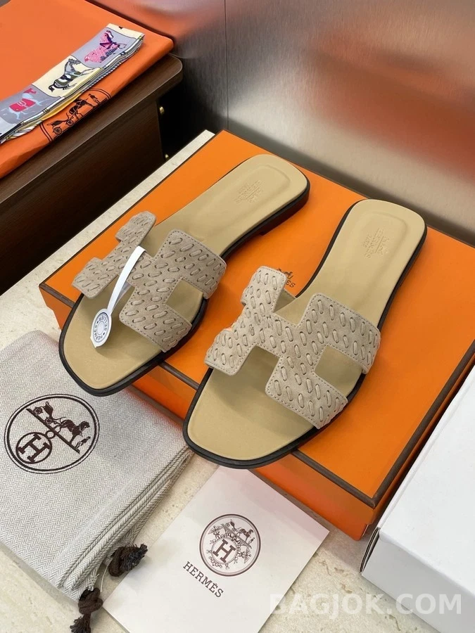 에르메스 에르메스 오란 펀칭 슬리퍼 상세 이미지
