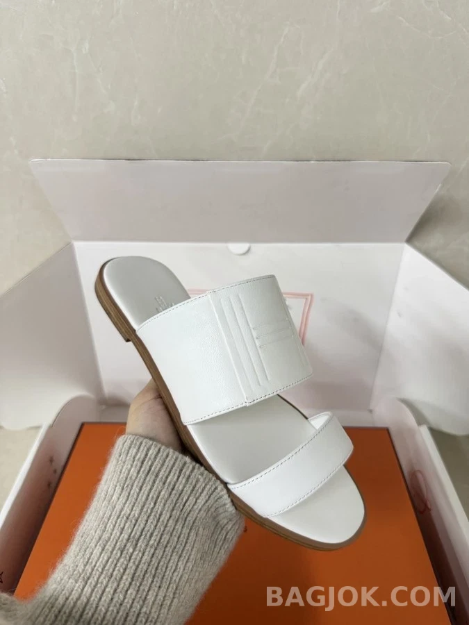 에르메스 에르메스 더블 스트랩 엠보싱 슬리퍼 상세 이미지