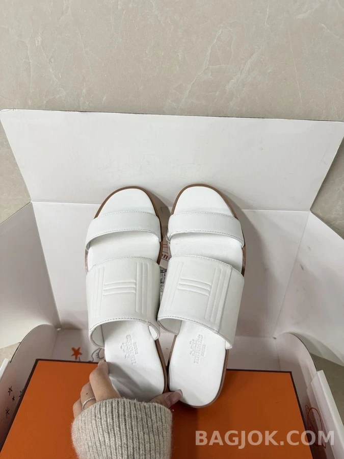 에르메스 에르메스 더블 스트랩 엠보싱 슬리퍼 상세 이미지
