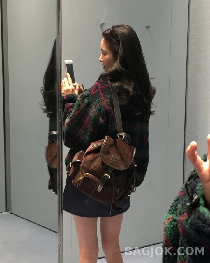 미우미우 미우미우 체크 테디 플리스 자켓 상세 이미지