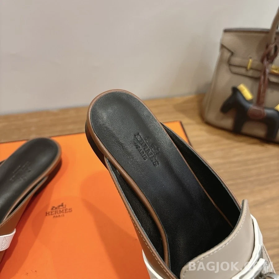 에르메스 에르메스 투톤 에나멜 버클 뮬 상세 이미지
