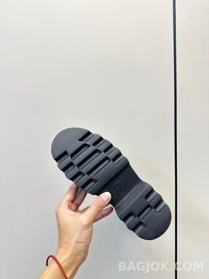  로저비비에 라인스톤 버클 마틴 부츠 상세 이미지