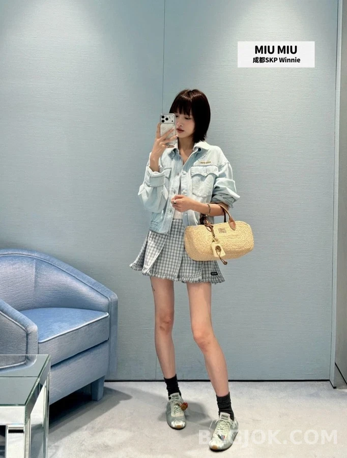 미우미우 미우미우 탈착식 레이스 칼라 데님 자켓 상세 이미지