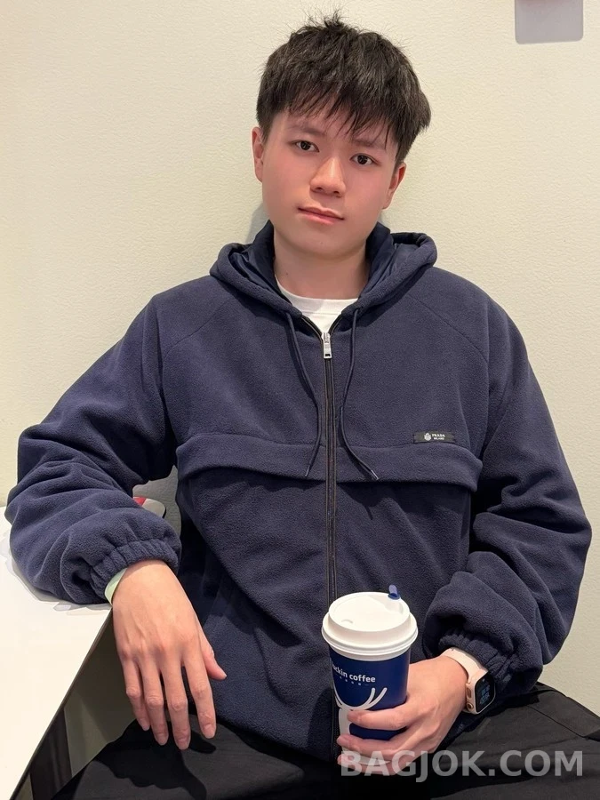 프라다 프라다 드로스트링 후드 집업 재킷 상세 이미지