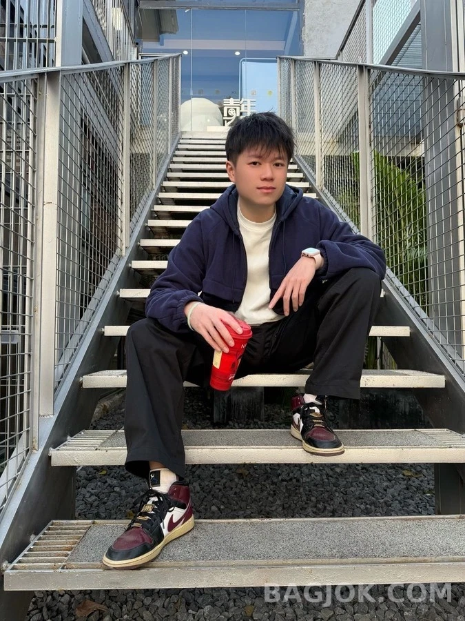 프라다 프라다 드로스트링 후드 집업 재킷 상세 이미지