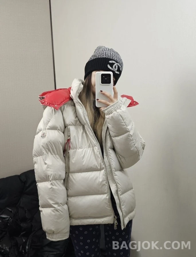 몽클레어 몽클레어 배색 후드 상세 이미지