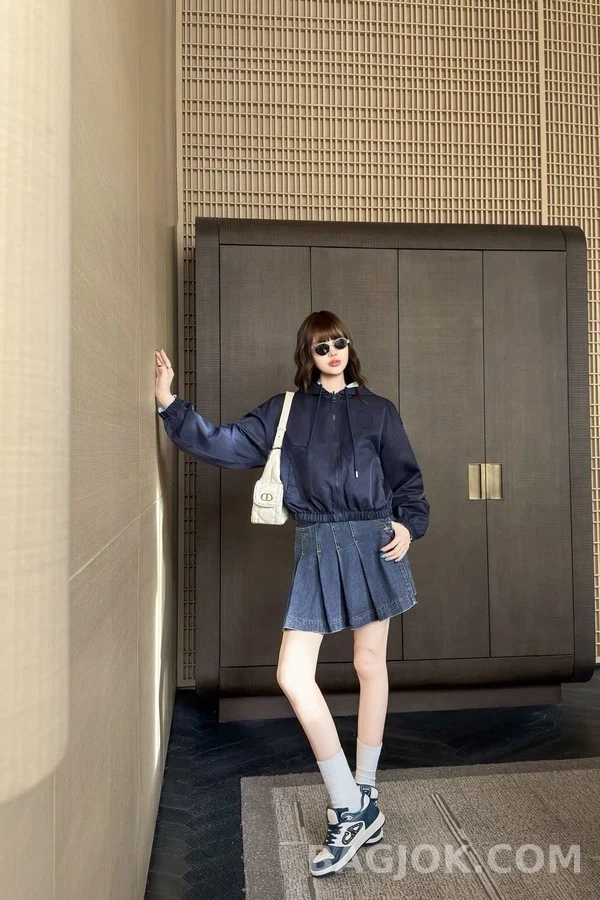 디올 디올 플라워 버드 프린트 양면 후드 집업 상세 이미지