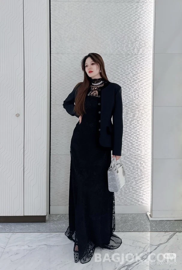 디올 디올 벨벳 트리밍 라운드넥 자켓 상세 이미지