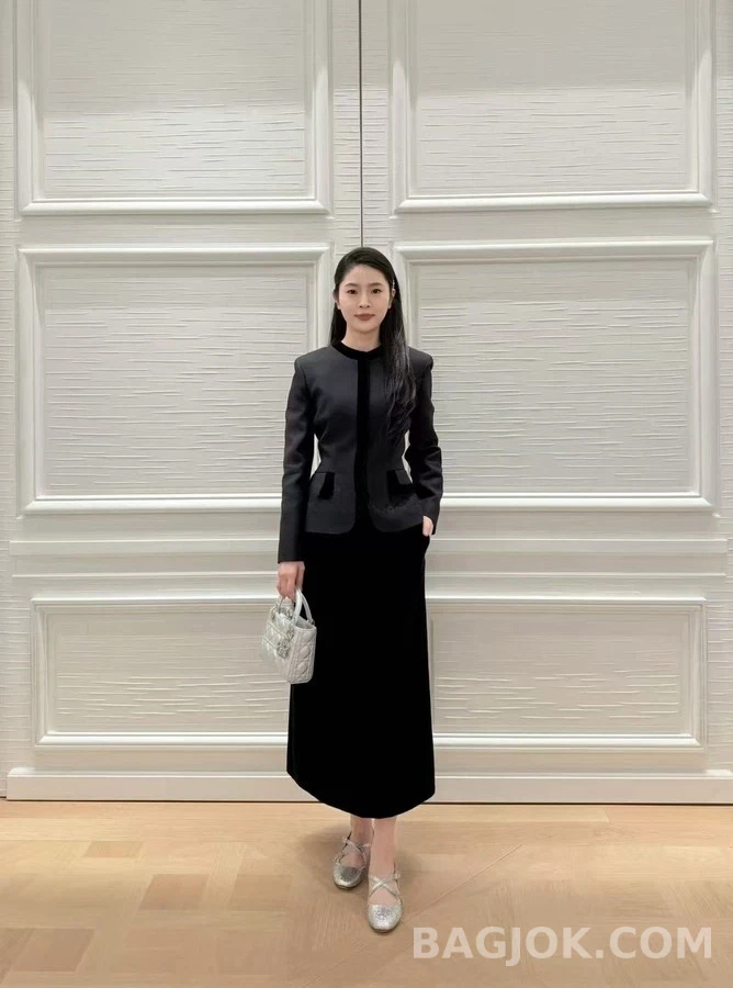 디올 디올 벨벳 트리밍 라운드넥 자켓 상세 이미지