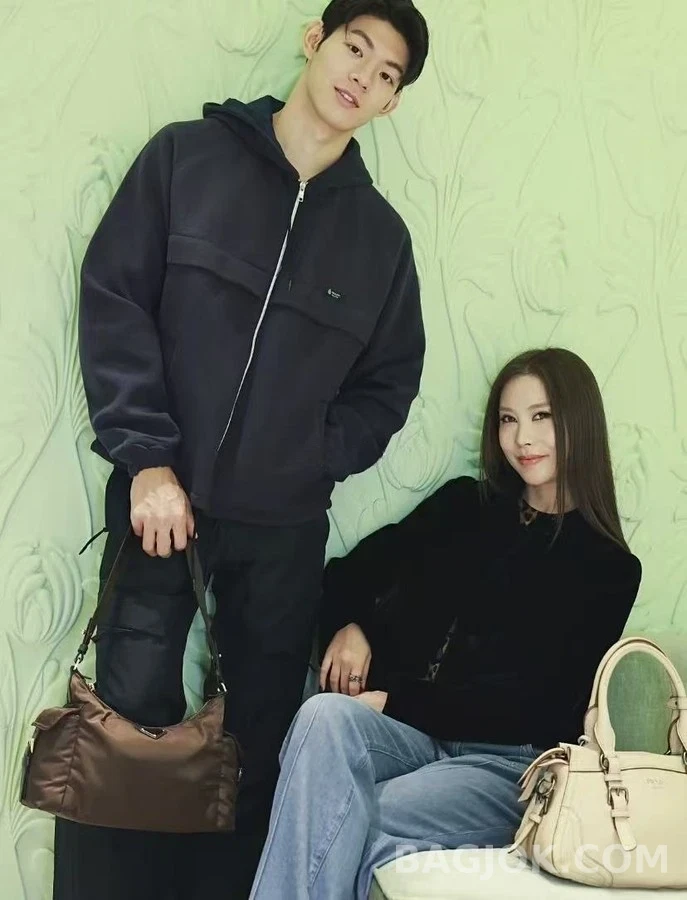 프라다 프라다 드로스트링 후드 플리스 자켓 상세 이미지