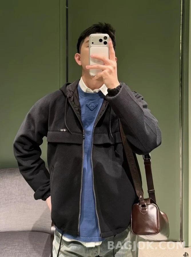 프라다 프라다 드로스트링 후드 플리스 자켓 상세 이미지