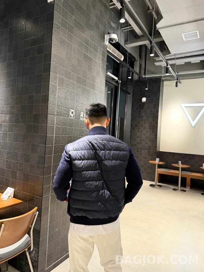 몽클레어 몽클레어 로고 니트 패딩 집업 상세 이미지