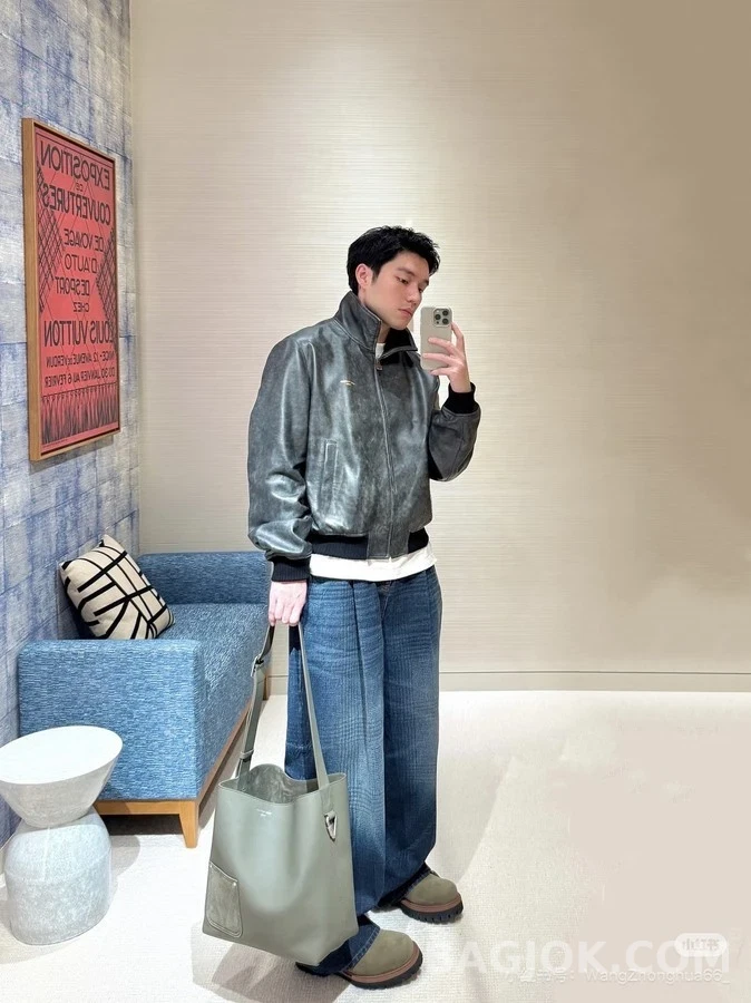 루이비통 루이비통 워싱 디스트레스드 가죽 자켓 상세 이미지