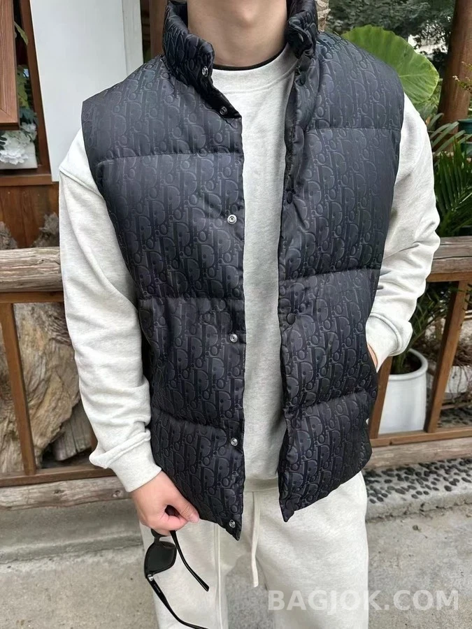 디올 디올 오블리크 자카드 패딩 슬리브리스 상세 이미지
