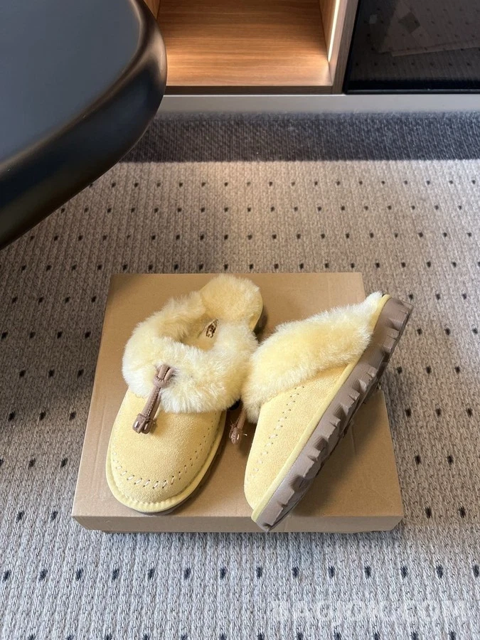  어그 플러피 슬리퍼 상세 이미지
