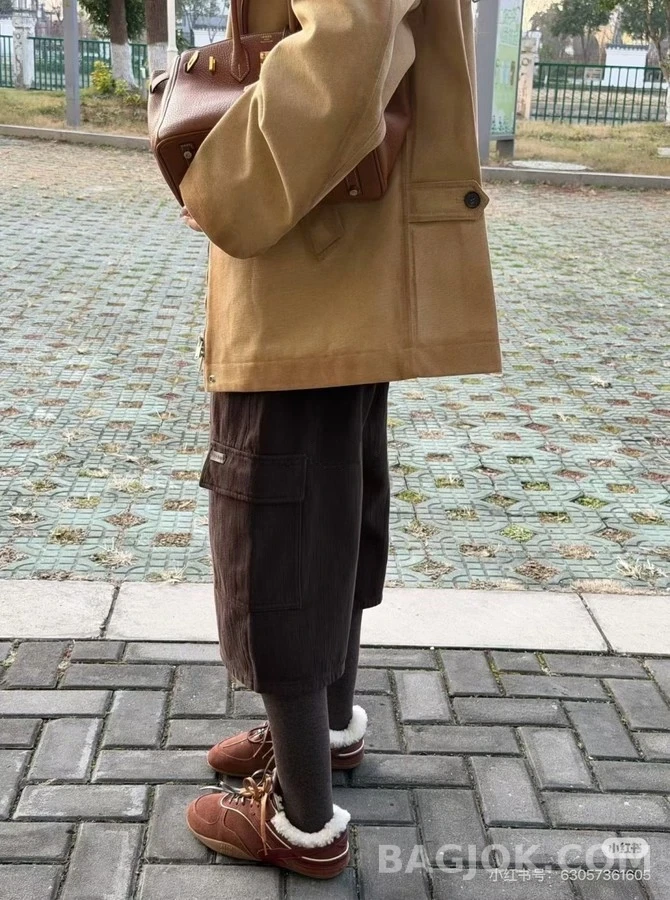 미우미우 미우미우 스웨이드 양털 GAT 스니커즈 상세 이미지