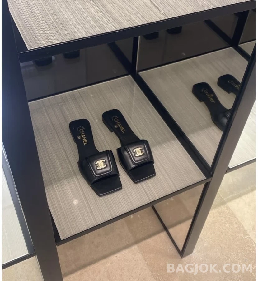 샤넬 샤넬 로고 버클 플랫 샌들 상세 이미지
