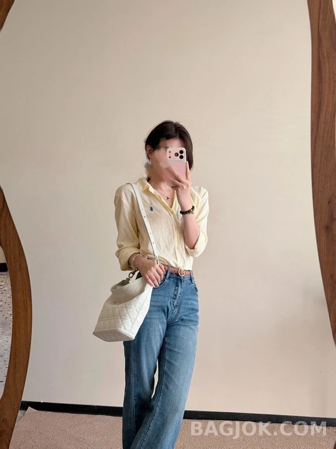디올 디올 바이브 스몰 호보백 상세 이미지