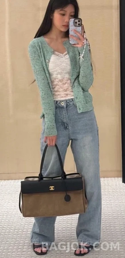샤넬 샤넬 쇼핑백 스웨이드 상세 이미지