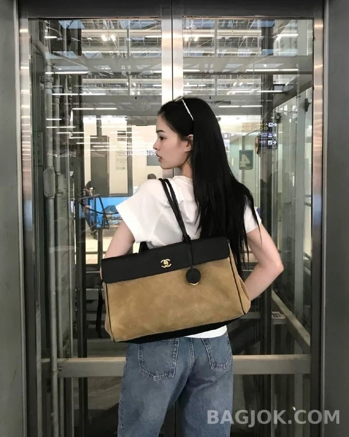 샤넬 샤넬 쇼핑백 스웨이드 상세 이미지