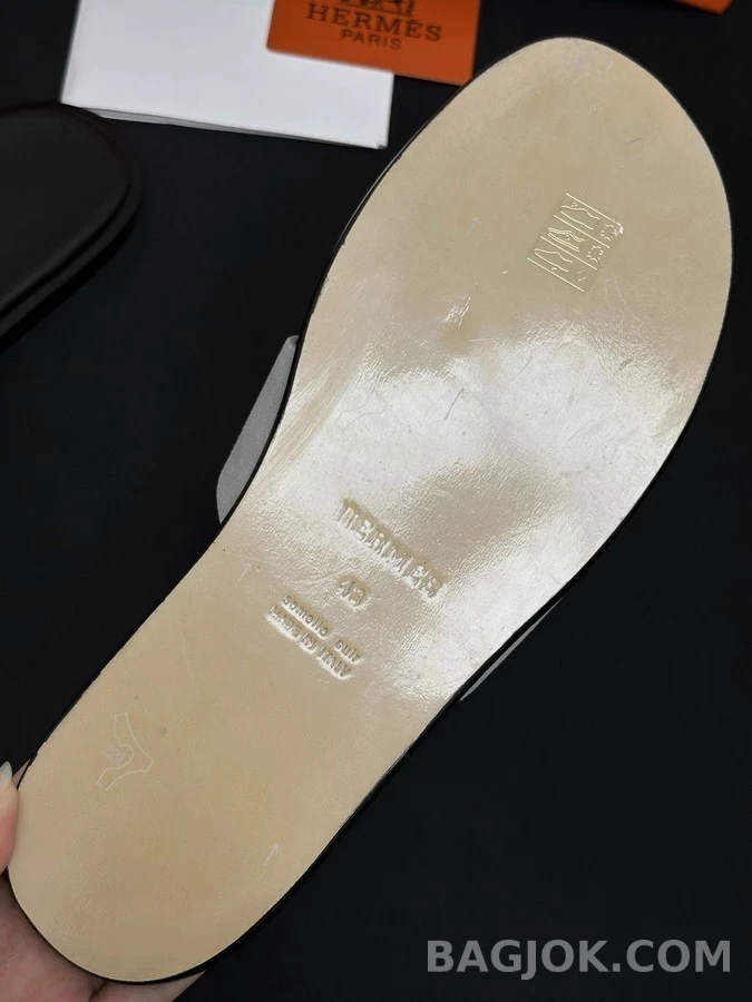 에르메스 에르메스 스웨이드 H 슬라이드 샌들 상세 이미지
