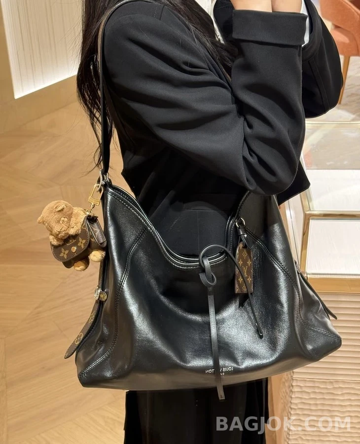 루이비통 루이비통 캐리올 바이브 MM 숄더백 상세 이미지