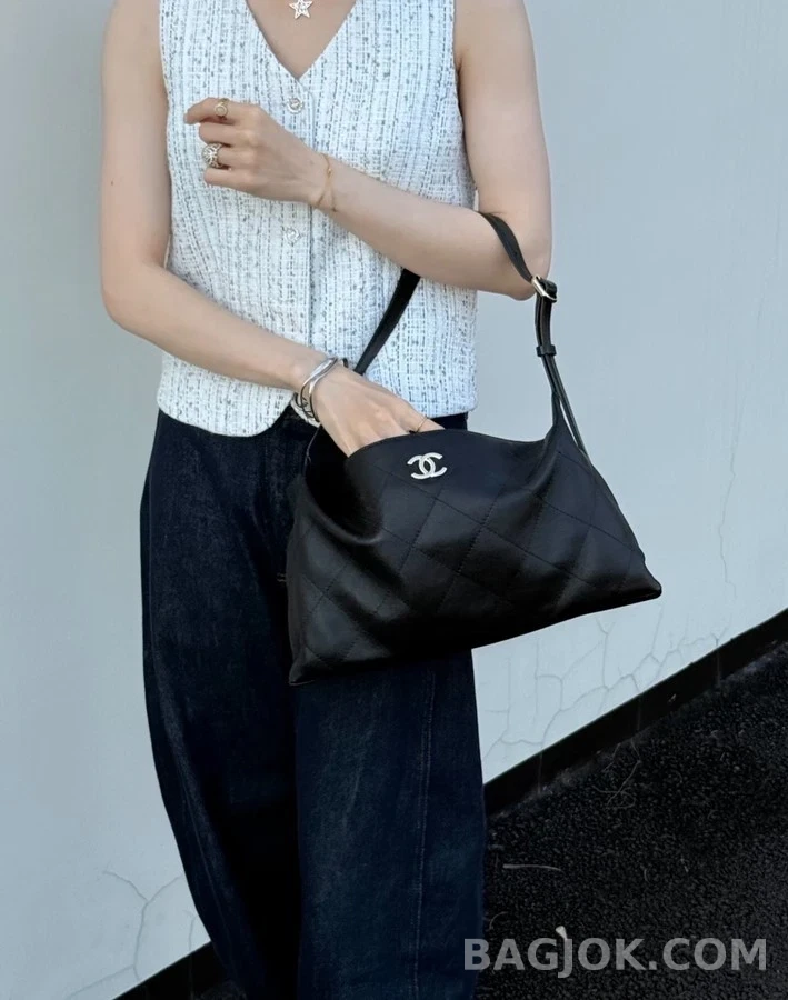샤넬 샤넬 퀼팅 로고 호보백 상세 이미지