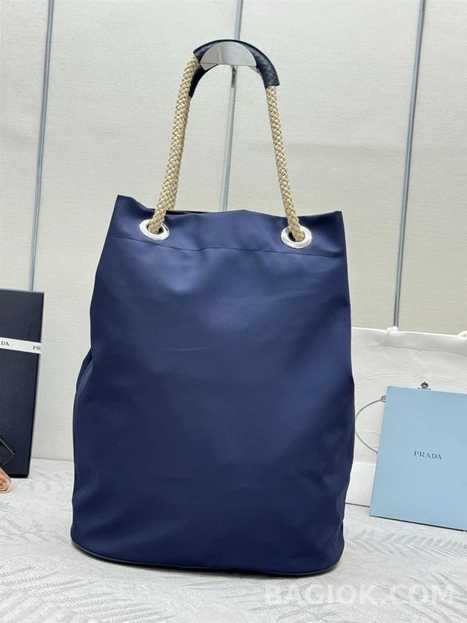 프라다 프라다 마리너 미디엄 리나일론 토트백 상세 이미지