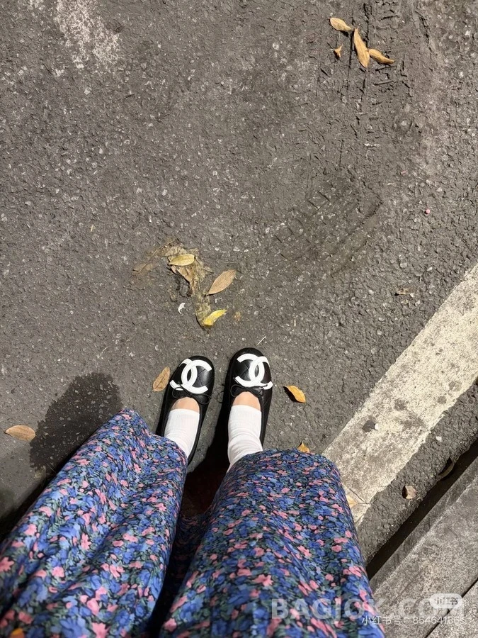 샤넬 샤넬 로고 플랫 상세 이미지