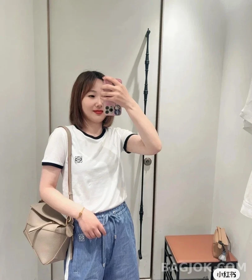 로에베 로에베 퍼즐 엣지 핸드백 상세 이미지