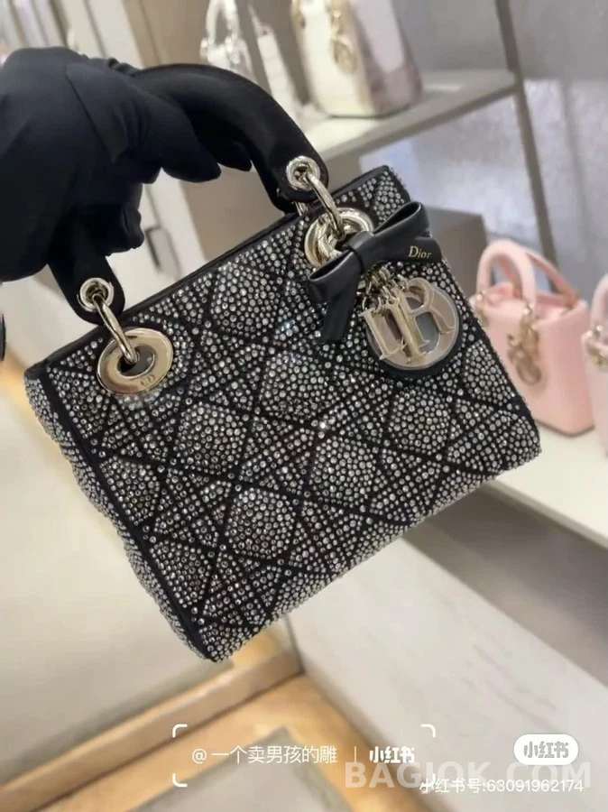 디올 디올 레이디 스트라스 미니 까나쥬 새틴 핸드백 상세 이미지