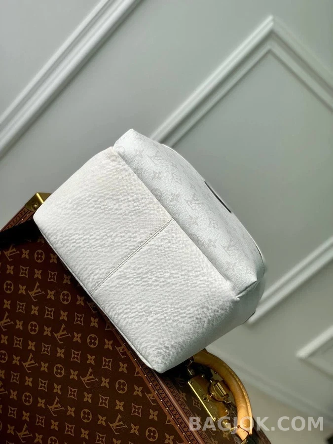 루이비통 루이비통 디스커버리 타이가라마 백팩 상세 이미지