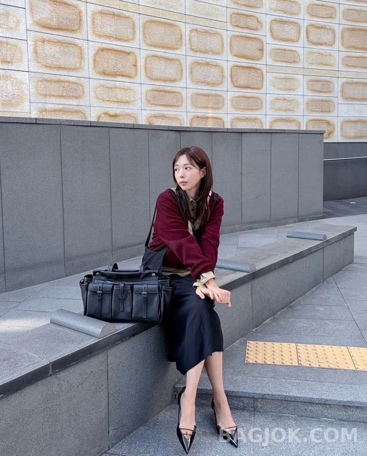 프라다 프라다 페이턴트 미니 보우 스트랩 키튼힐 상세 이미지