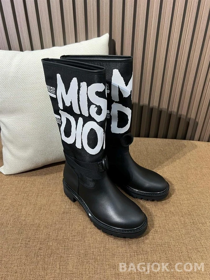 디올 디올 D-Major Miss Dior Graffiti 부츠 상세 이미지