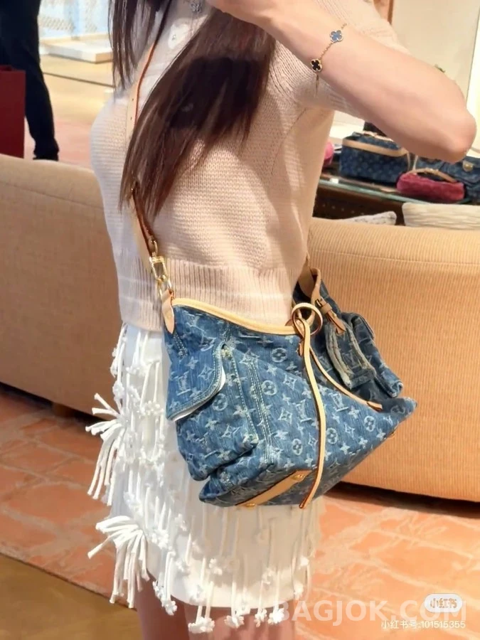 루이비통 루이비통 모노그램 데님 배기 숄더백 상세 이미지