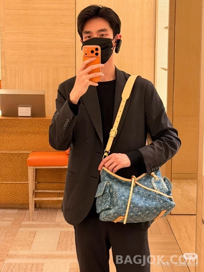 루이비통 루이비통 모노그램 데님 배기 숄더백 상세 이미지