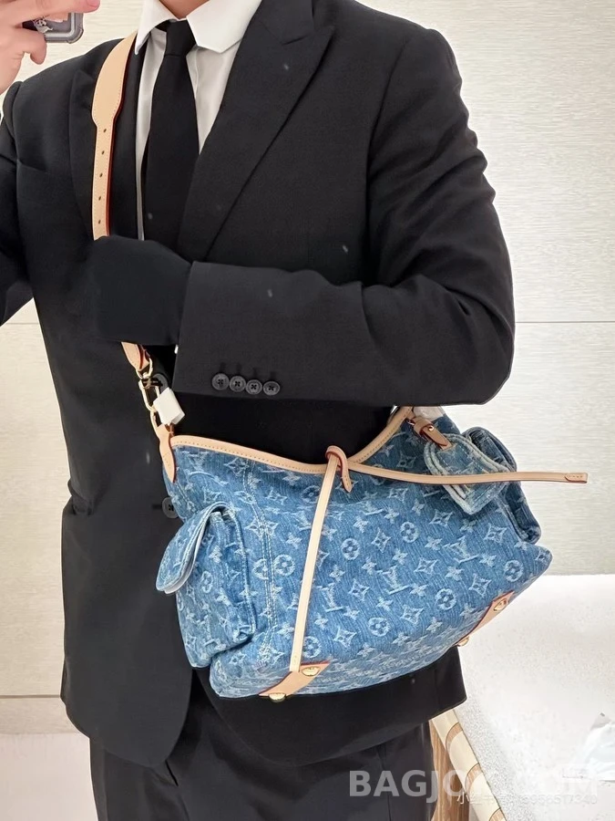 루이비통 루이비통 모노그램 데님 배기 숄더백 상세 이미지
