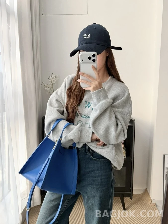 셀린느 셀린느 카바스 버티컬 스몰 트리옹프 토트백 상세 이미지