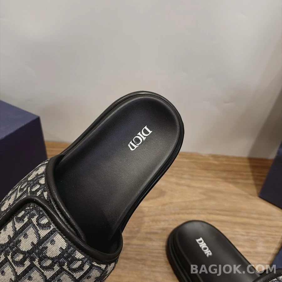 디올 디올 아쿠아 오블리크 스트랩 슬리퍼 상세 이미지