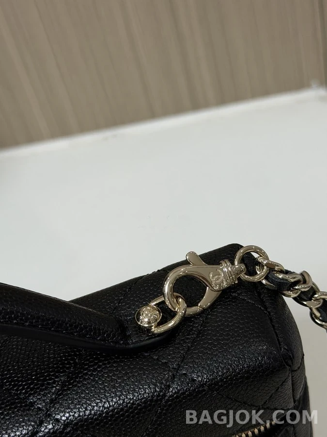 샤넬 샤넬 베니티 탑핸들 케이스 블랙 상세 이미지