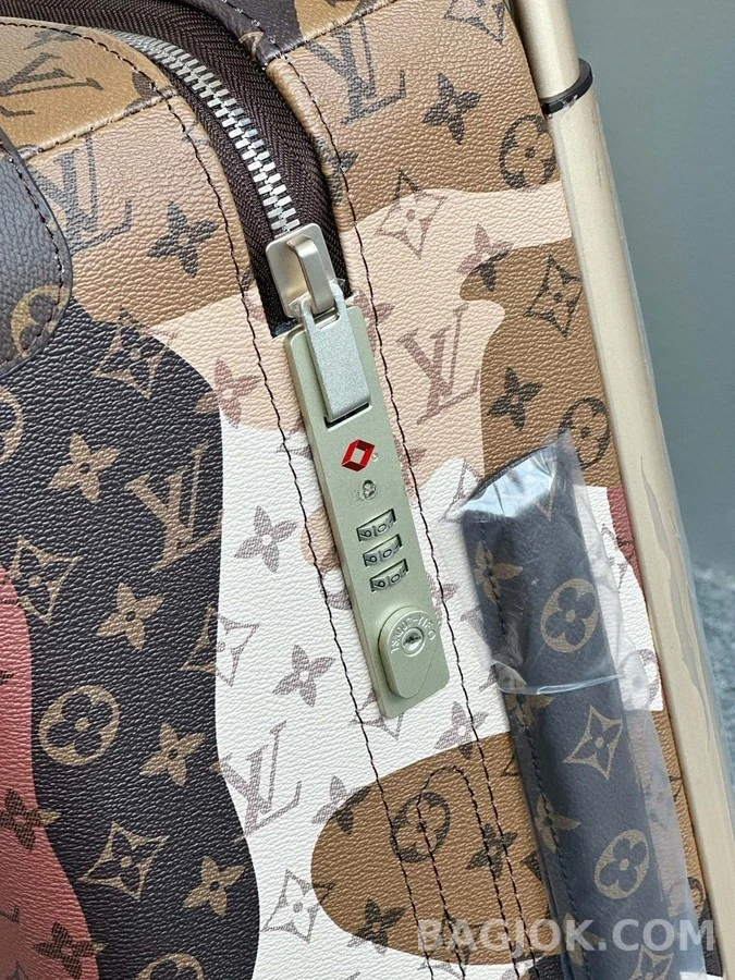 루이비통 루이비통 x 우르스 피셔 모노그램 캐리어 상세 이미지
